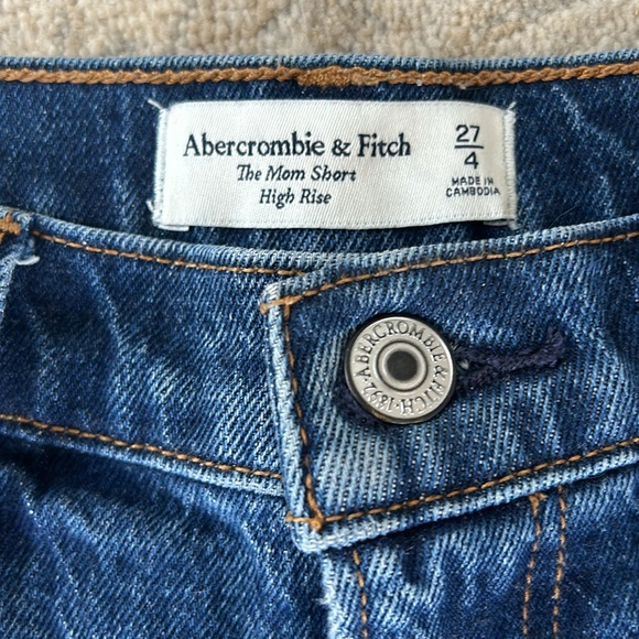 Jean shorts - Picture 2 of 3